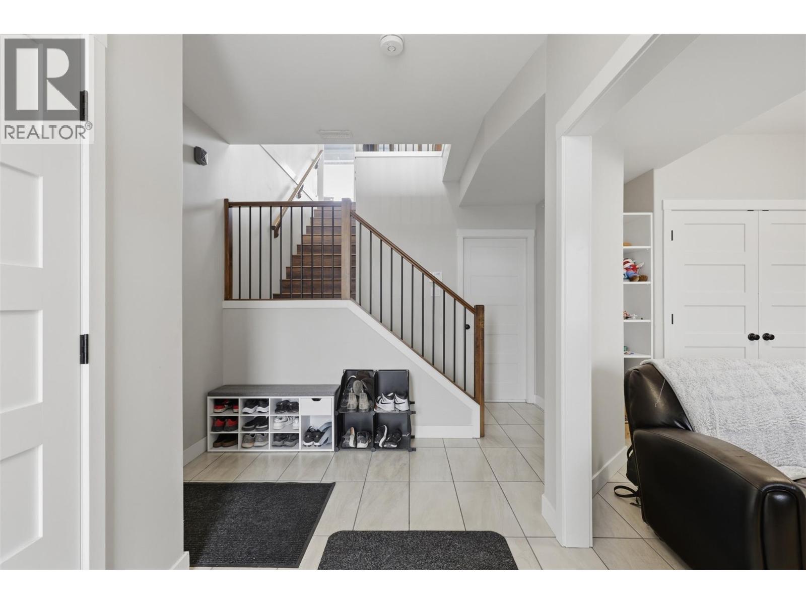 8702 Badger Drive, Kamloops, British Columbia  V2C 0B2 - Photo 31 - 10398938