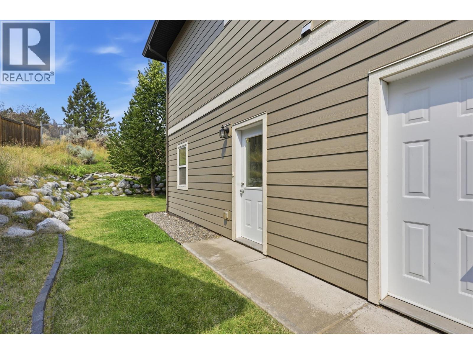 8702 Badger Drive, Kamloops, British Columbia  V2C 0B2 - Photo 33 - 10398938