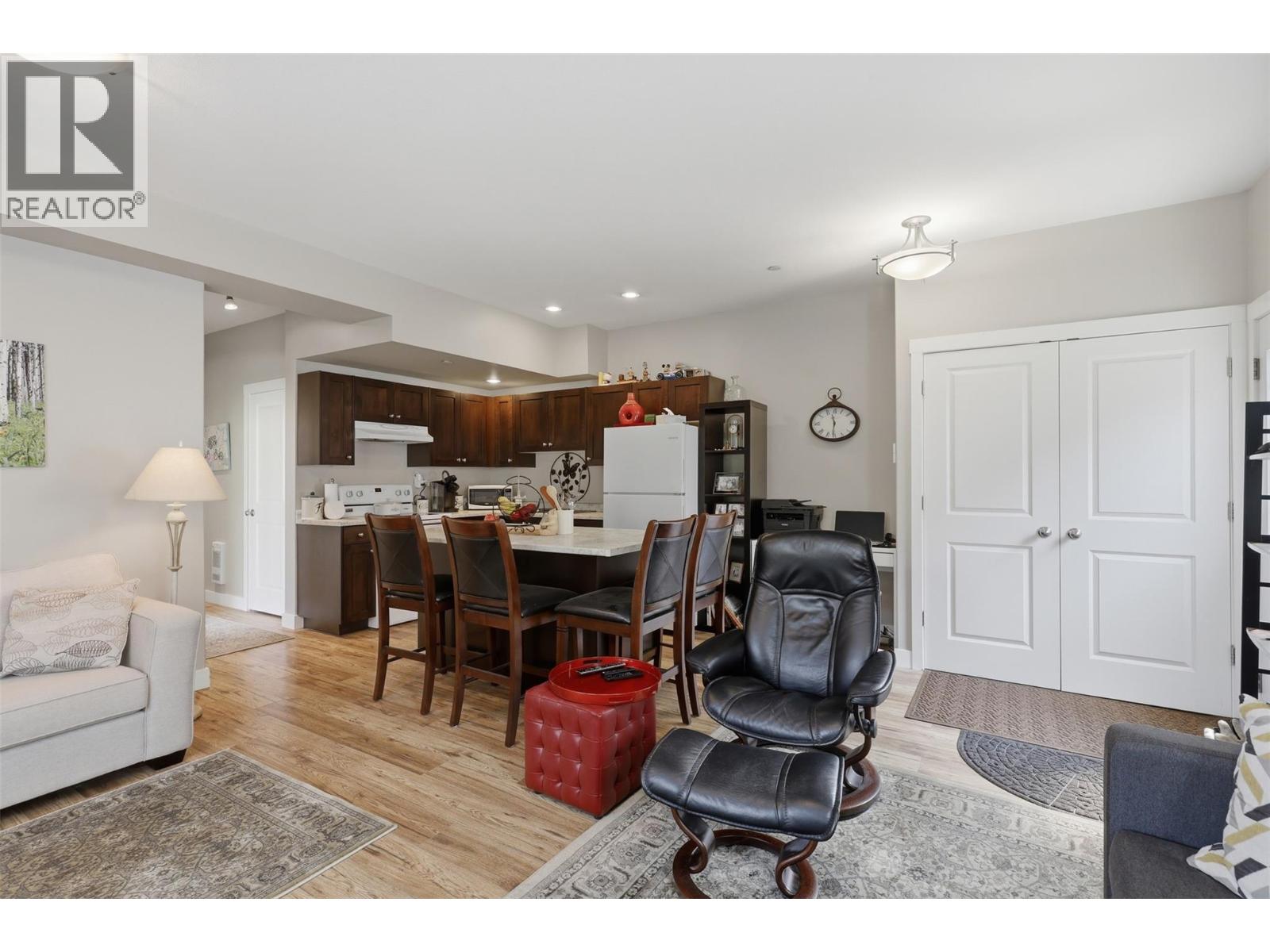 8702 Badger Drive, Kamloops, British Columbia  V2C 0B2 - Photo 36 - 10398938
