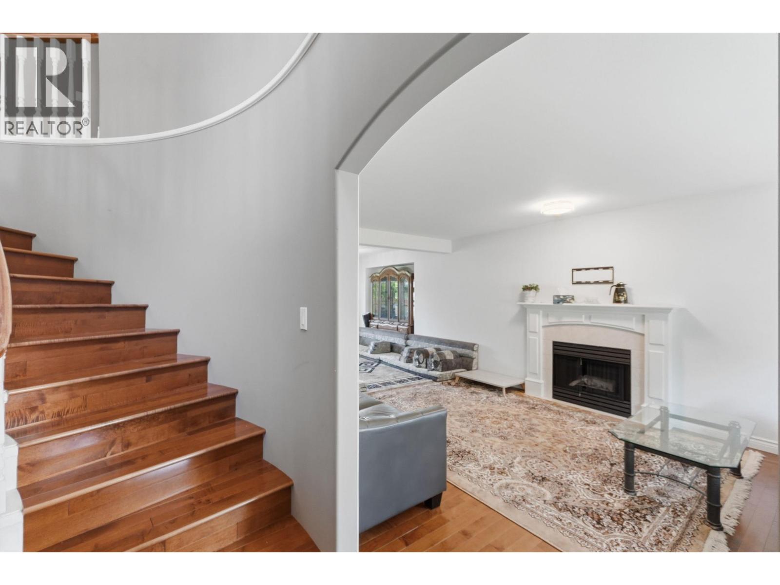 348 Phipps Crescent, Kelowna, British Columbia  V1X 7N8 - Photo 7 - 10398886
