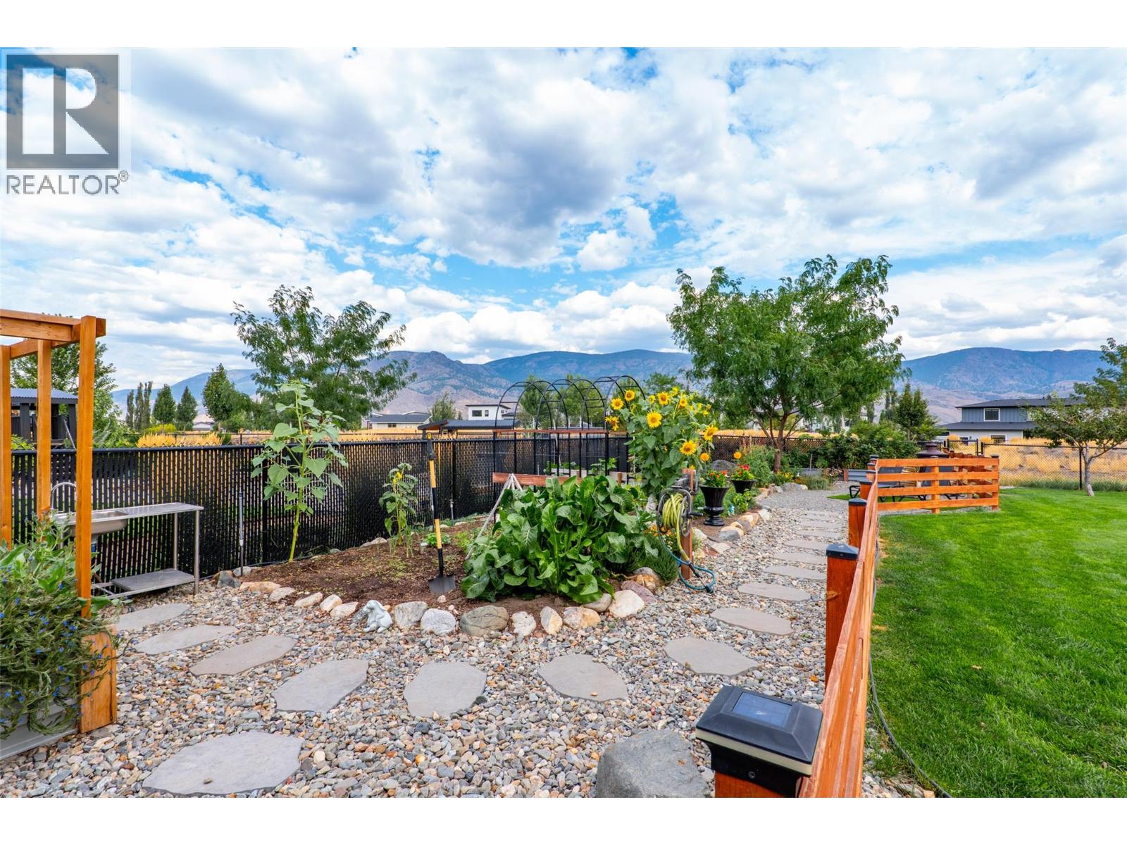 249 Rue Cheval Noir, Kamloops, British Columbia  V1S 0G2 - Photo 78 - 10398643