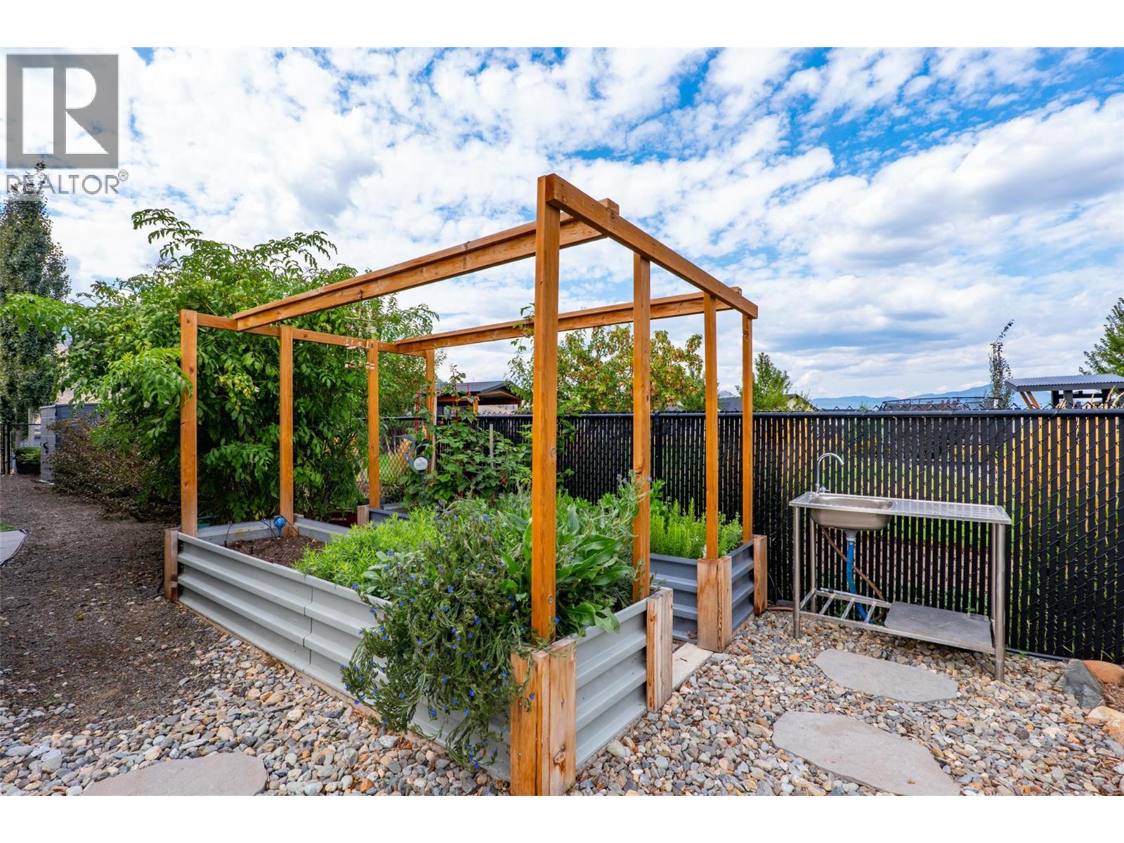 249 Rue Cheval Noir, Kamloops, British Columbia  V1S 0G2 - Photo 79 - 10398643