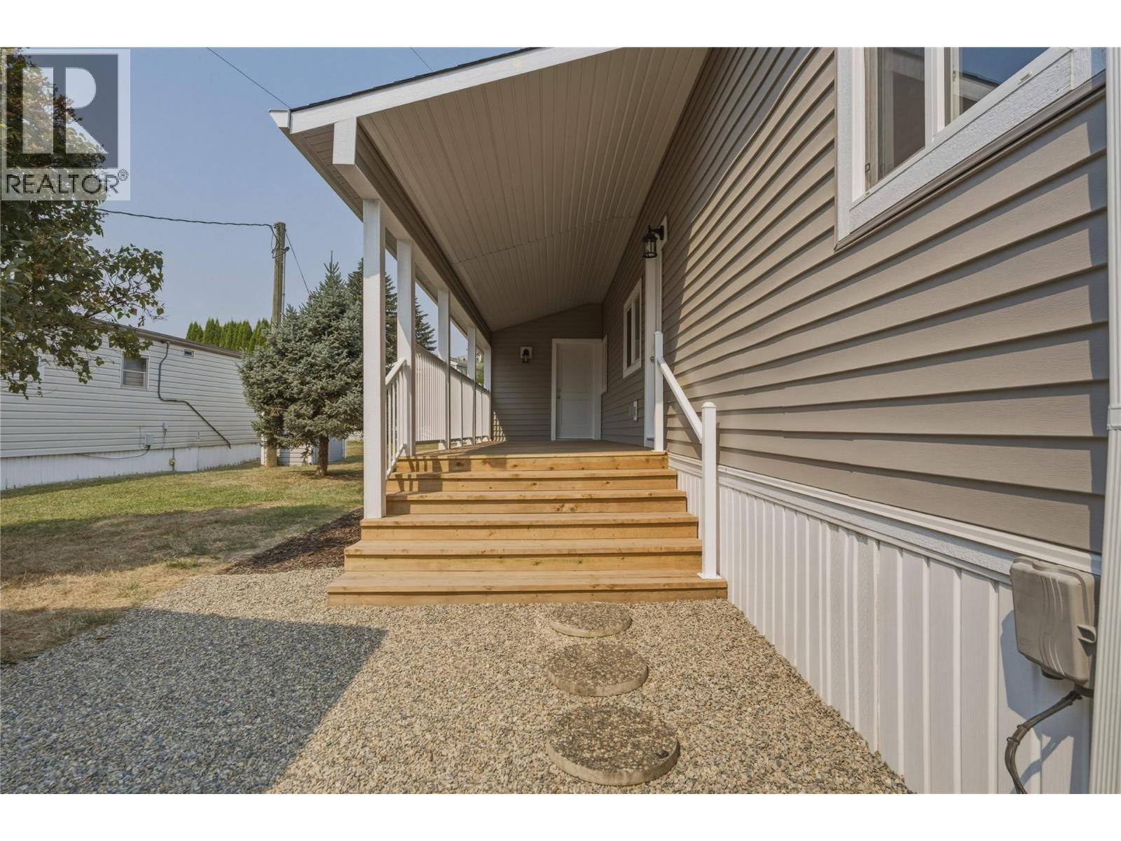 5484 Okanagan Landing Road Unit# 68, Vernon, British Columbia  V1T 7A8 - Photo 2 - 10399148