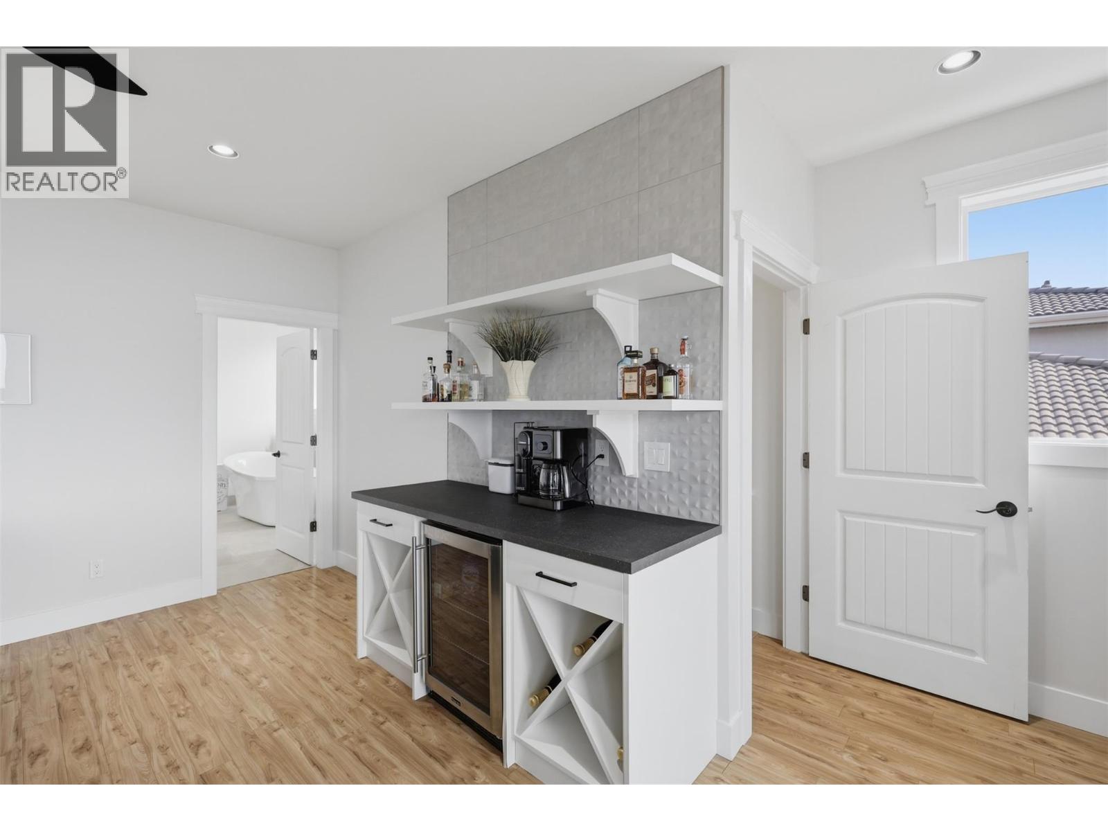 3030 Visao Court, Kamloops, British Columbia  V2H 0C6 - Photo 33 - 10399125