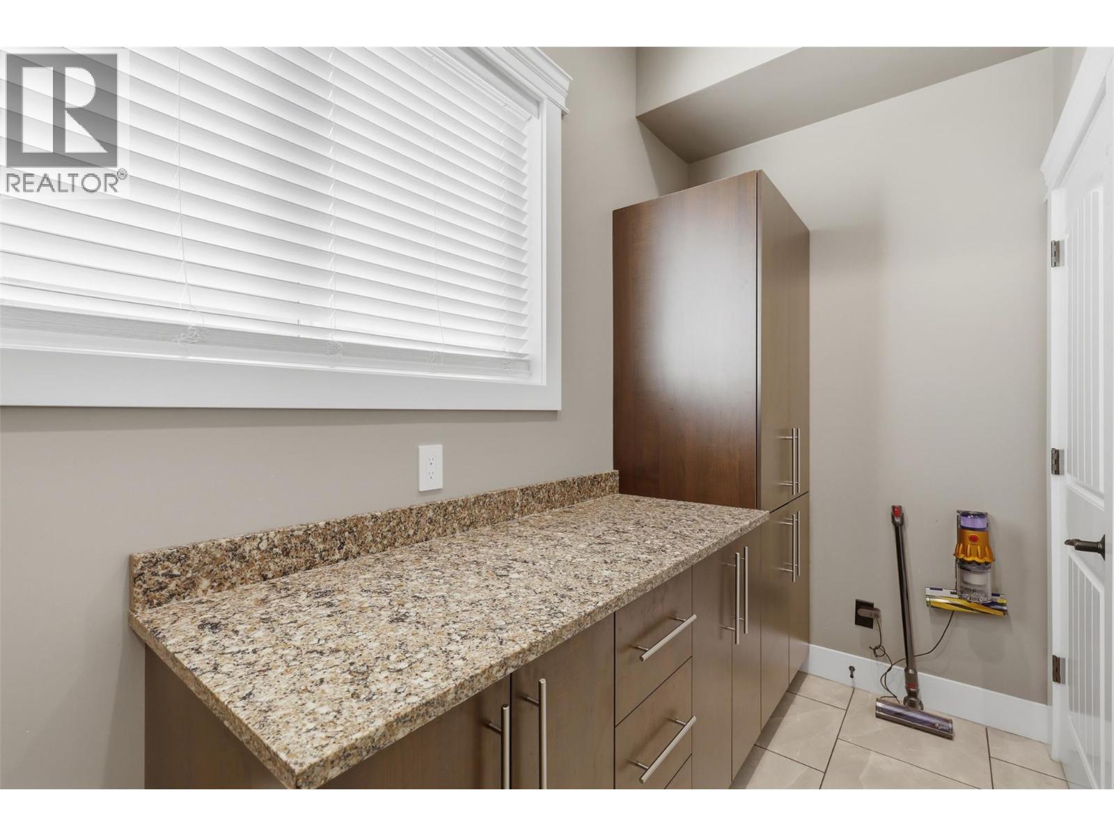 3030 Visao Court, Kamloops, British Columbia  V2H 0C6 - Photo 66 - 10399125