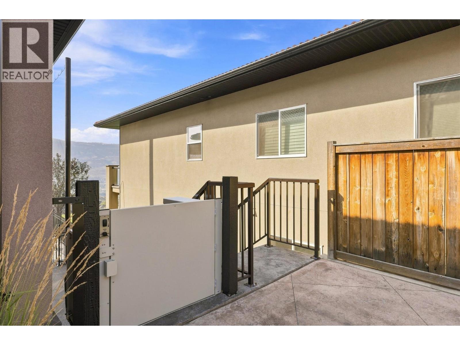 3030 Visao Court, Kamloops, British Columbia  V2H 0C6 - Photo 77 - 10399125