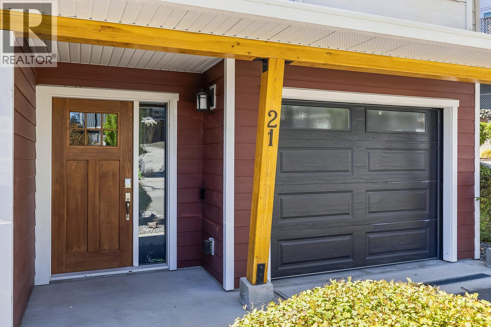 2490 Tuscany Drive Unit# 21, West Kelowna, British Columbia  V4T 3M4 - Photo 3 - 10399035