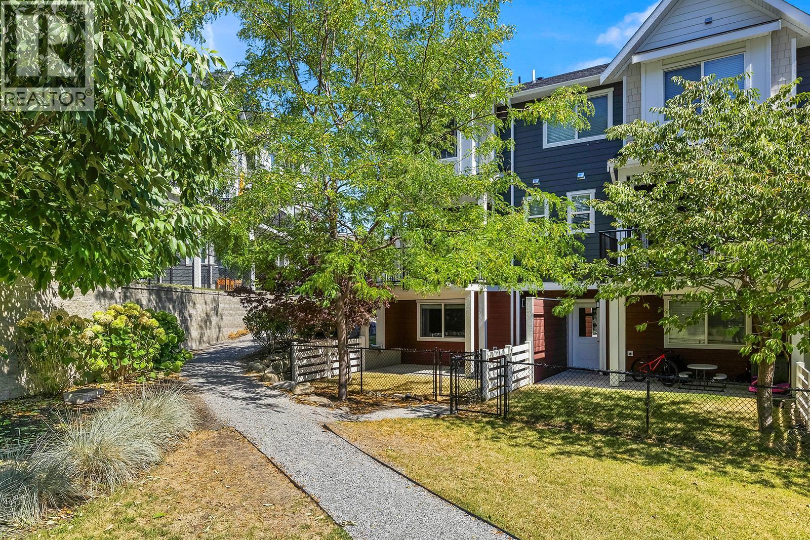 2490 Tuscany Drive Unit# 21, West Kelowna, British Columbia  V4T 3M4 - Photo 4 - 10399035
