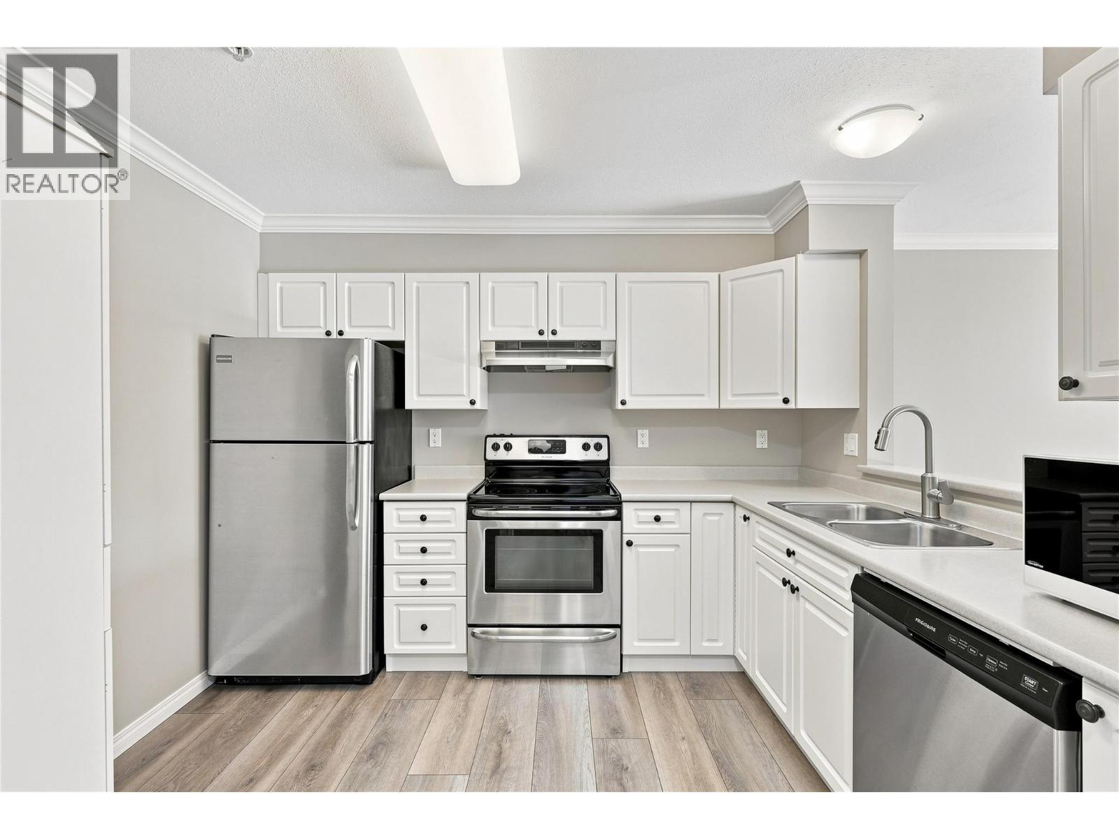 1120 Hugh Allan Drive Unit# 214, Kamloops, British Columbia  V1S 1T4 - Photo 4 - 10399092