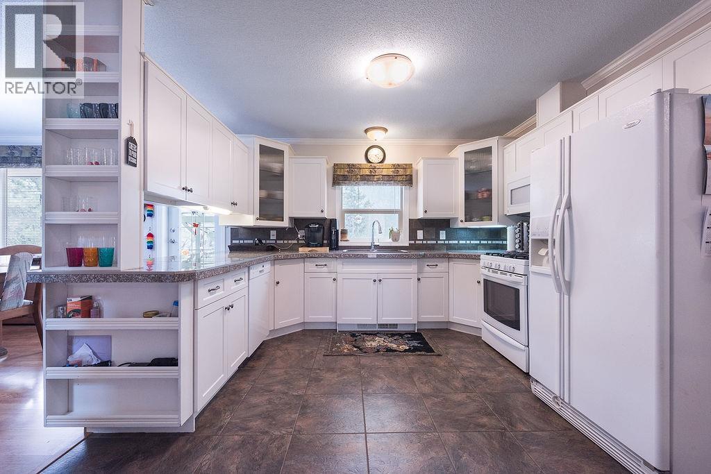 2821 Old Hedley Road, Princeton, British Columbia  V0X 1K0 - Photo 9 - 10399174