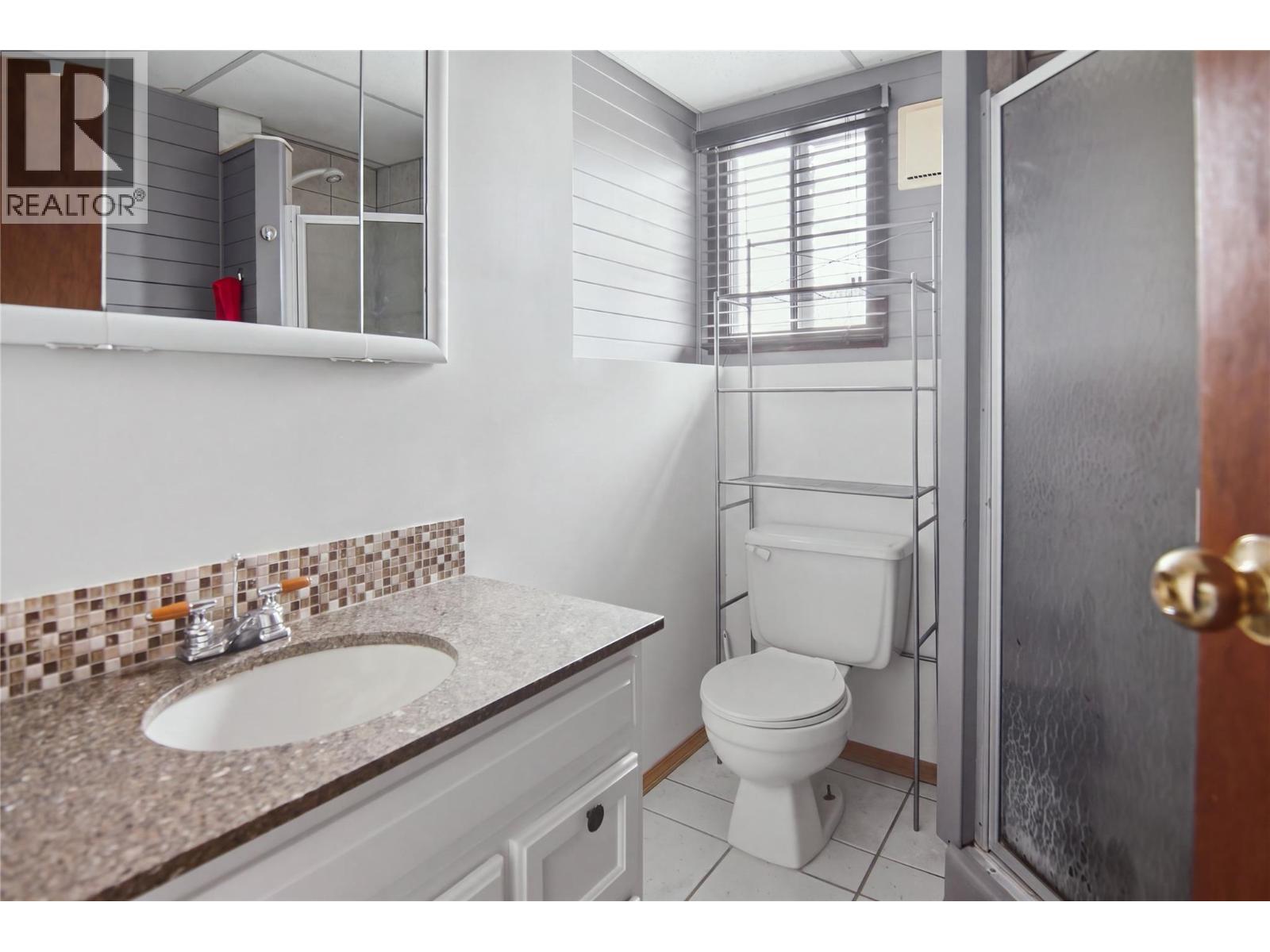 815 Kambia Crescent, Kamloops, British Columbia  V2B 7M8 - Photo 21 - 10398988
