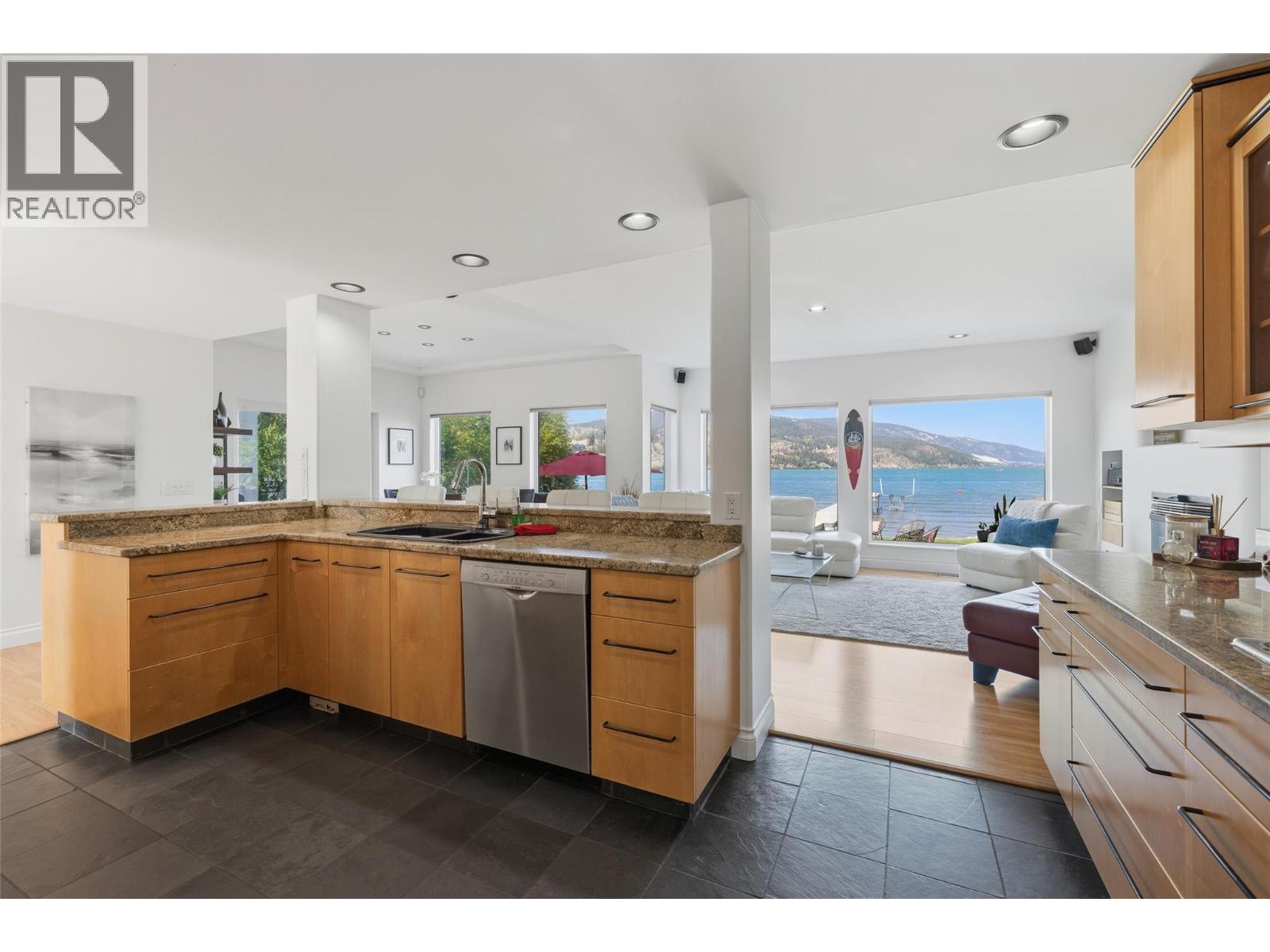 3210 Clement Road, Lake Country, British Columbia  V4V 1X7 - Photo 13 - 10397929