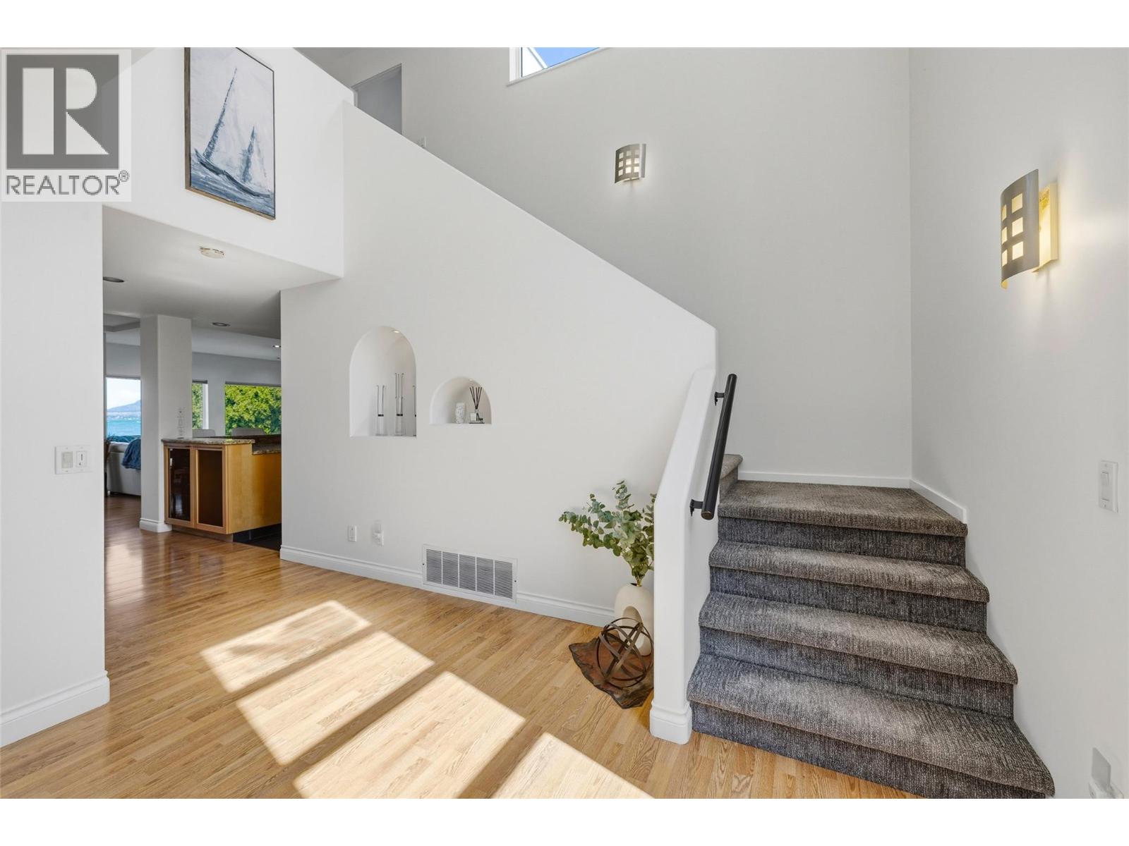 3210 Clement Road, Lake Country, British Columbia  V4V 1X7 - Photo 6 - 10397929