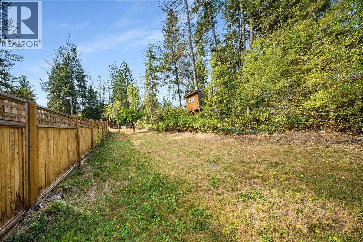 91 Holmes Road, Christina Lake, British Columbia  V0H 1E0 - Photo 50 - 10399080