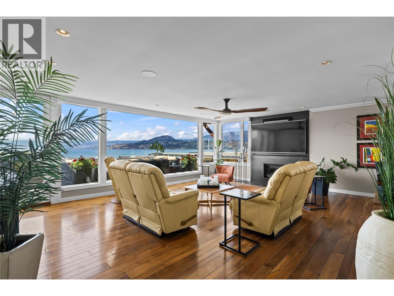 3350 Watt Road Unit# 4, Kelowna, British Columbia  V1W 3C8 - Photo 3 - 10397980