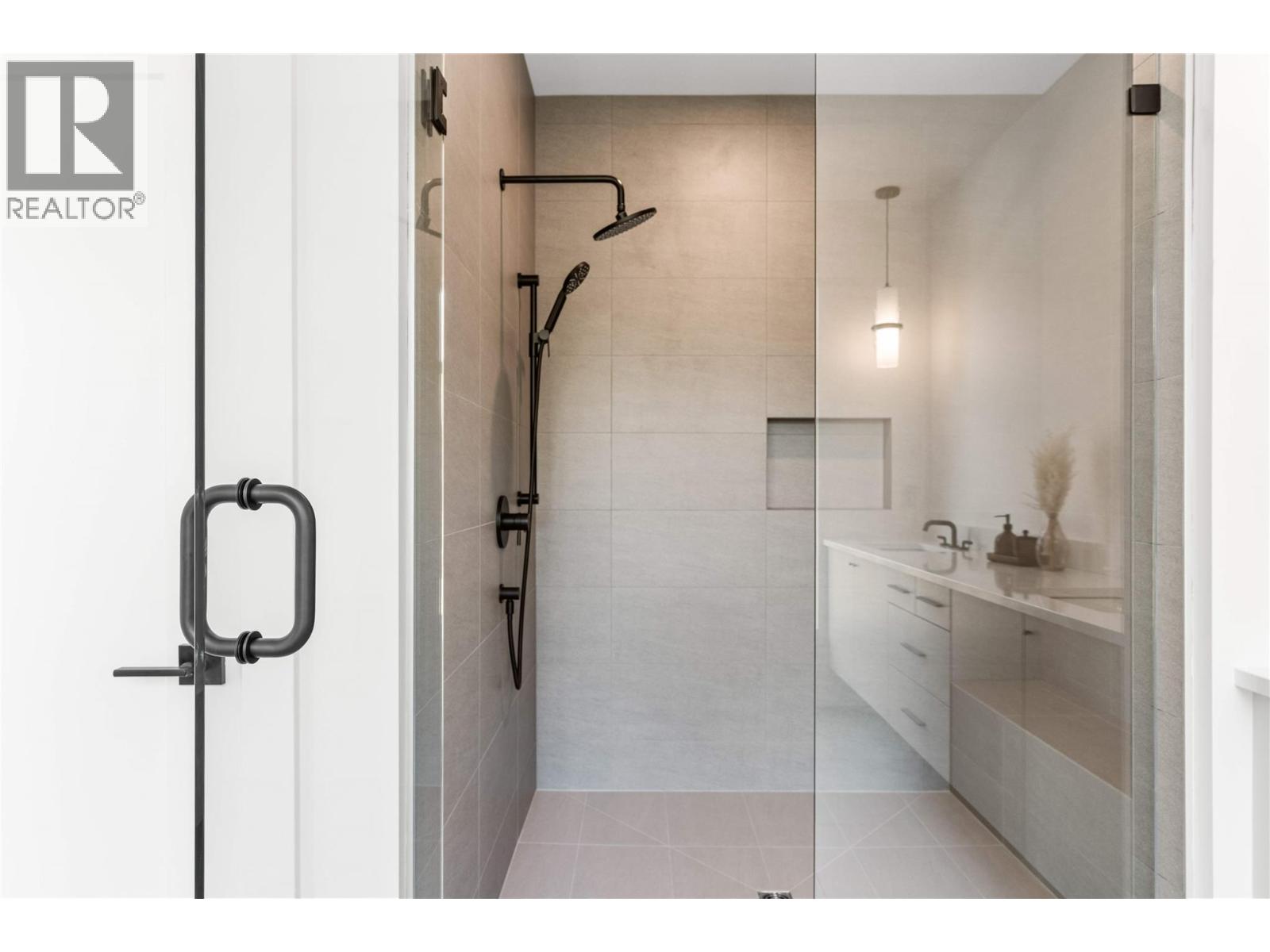 7920 Kidston Road Unit# 11, Coldstream, British Columbia  V1B 0B4 - Photo 33 - 10399171