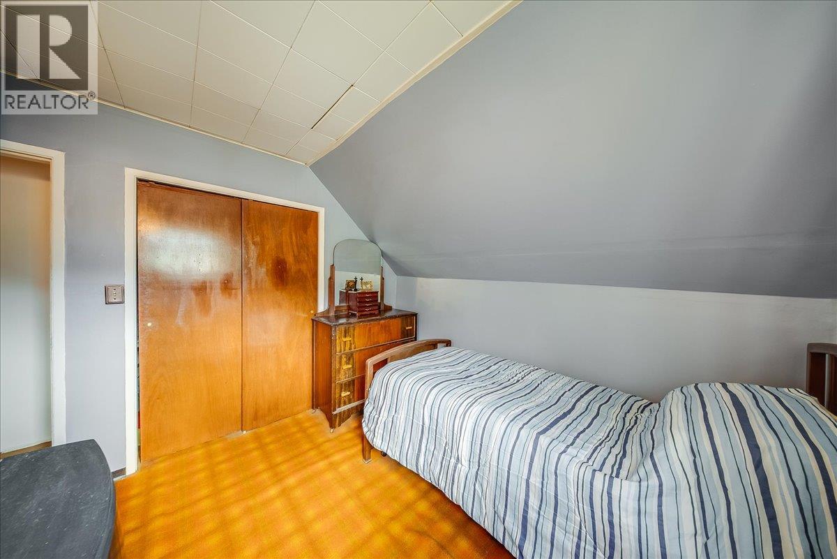 1924 Davis Street, Rossland, British Columbia  V0G 1Y0 - Photo 13 - 10399140