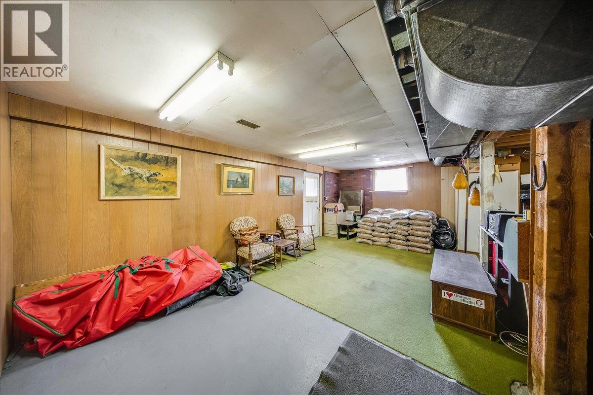 1924 Davis Street, Rossland, British Columbia  V0G 1Y0 - Photo 22 - 10399140