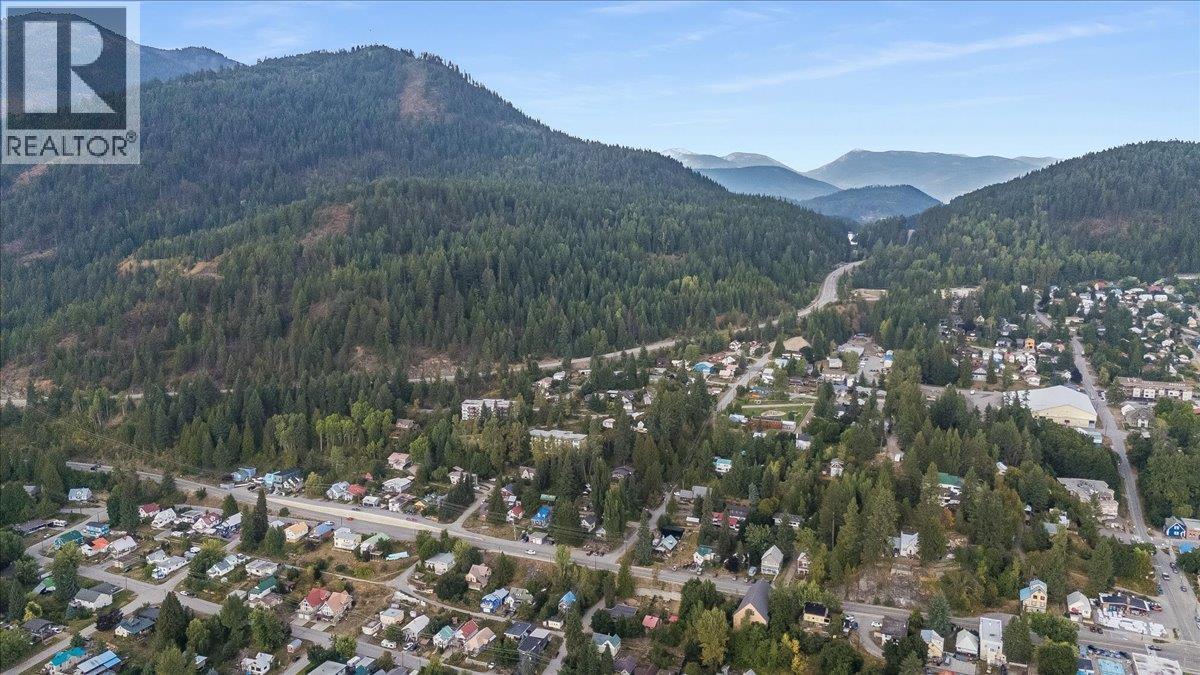 1924 Davis Street, Rossland, British Columbia  V0G 1Y0 - Photo 35 - 10399140