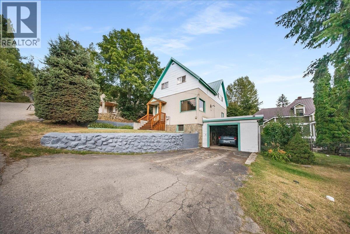1924 Davis Street, Rossland, British Columbia  V0G 1Y0 - Photo 37 - 10399140