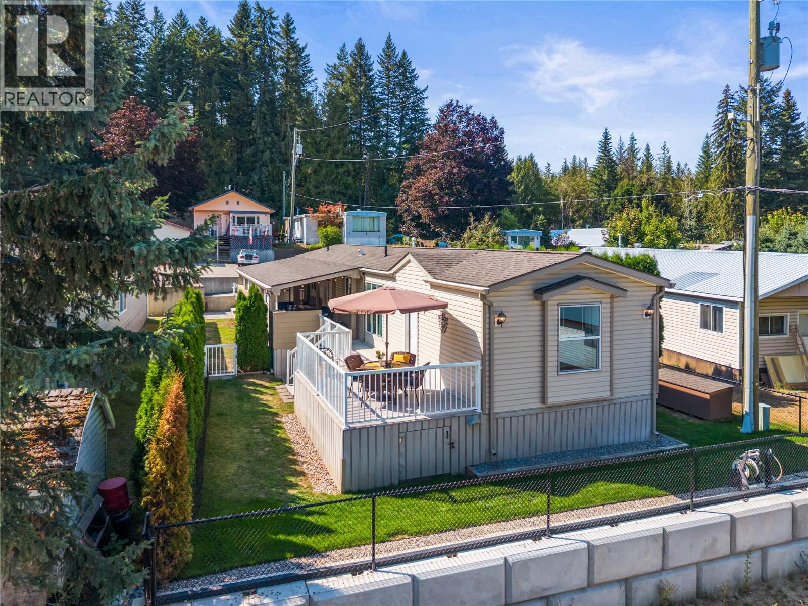 2500 97b Highway Se Unit# 141, Salmon Arm, British Columbia  V1E 1C2 - Photo 1 - 10399138