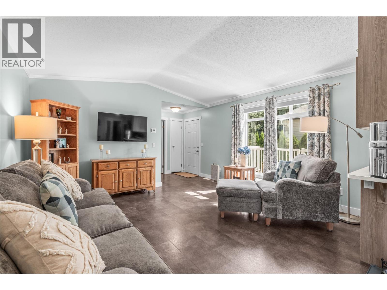 2500 97b Highway Se Unit# 141, Salmon Arm, British Columbia  V1E 1C2 - Photo 14 - 10399138