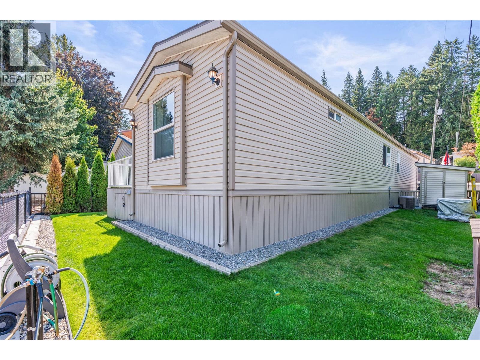 2500 97b Highway Se Unit# 141, Salmon Arm, British Columbia  V1E 1C2 - Photo 28 - 10399138