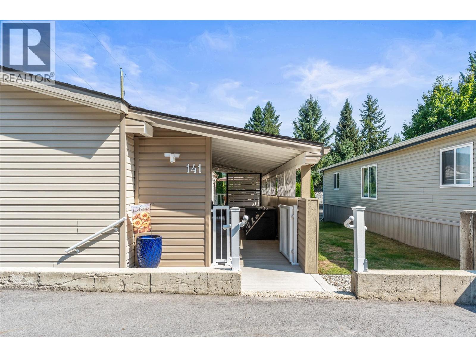 2500 97b Highway Se Unit# 141, Salmon Arm, British Columbia  V1E 1C2 - Photo 3 - 10399138