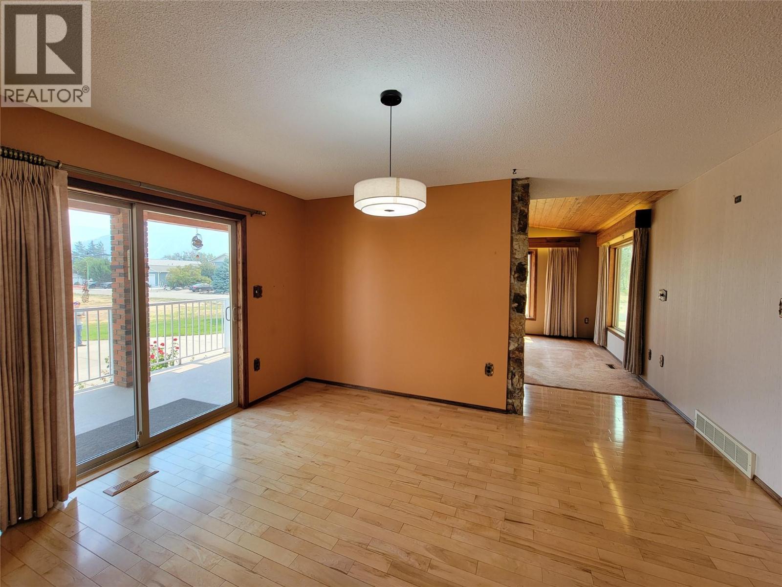 230 12th Avenue, Keremeos, British Columbia  V0X 1N3 - Photo 21 - 10399192