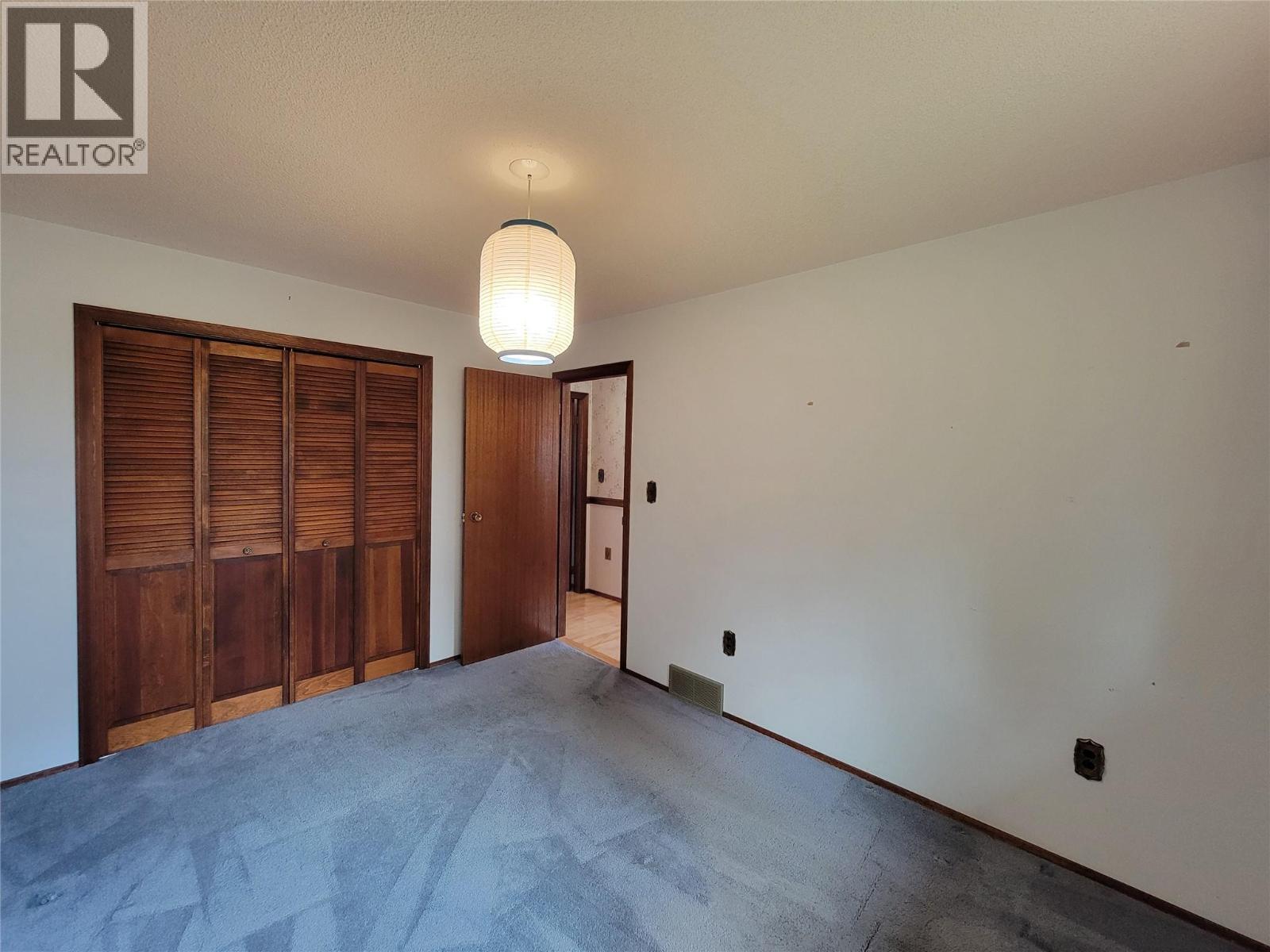 230 12th Avenue, Keremeos, British Columbia  V0X 1N3 - Photo 38 - 10399192