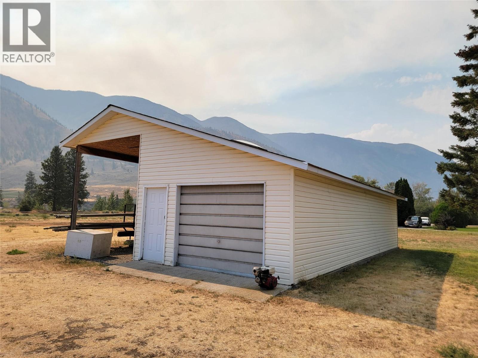 230 12th Avenue, Keremeos, British Columbia  V0X 1N3 - Photo 4 - 10399192