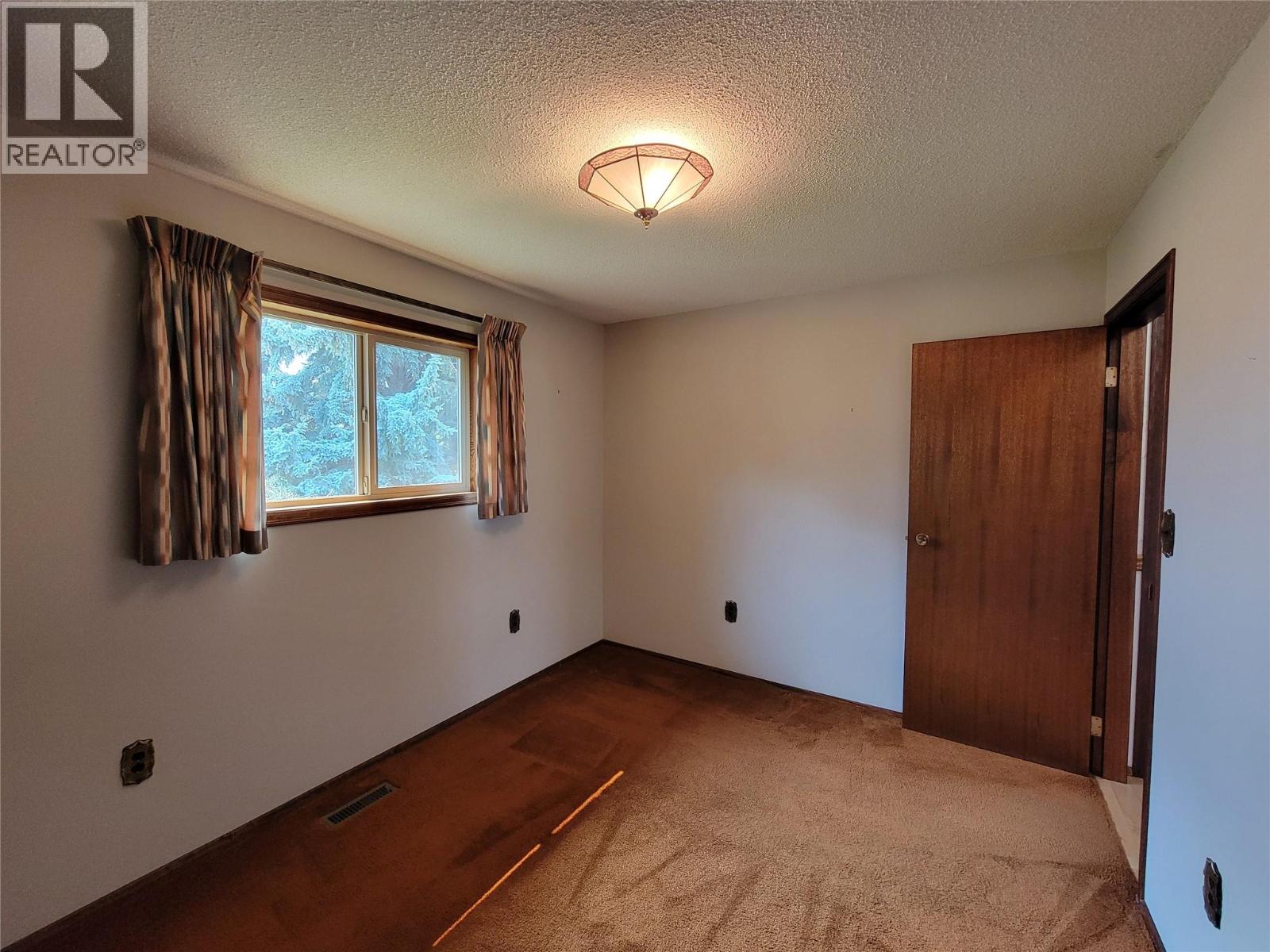 230 12th Avenue, Keremeos, British Columbia  V0X 1N3 - Photo 40 - 10399192