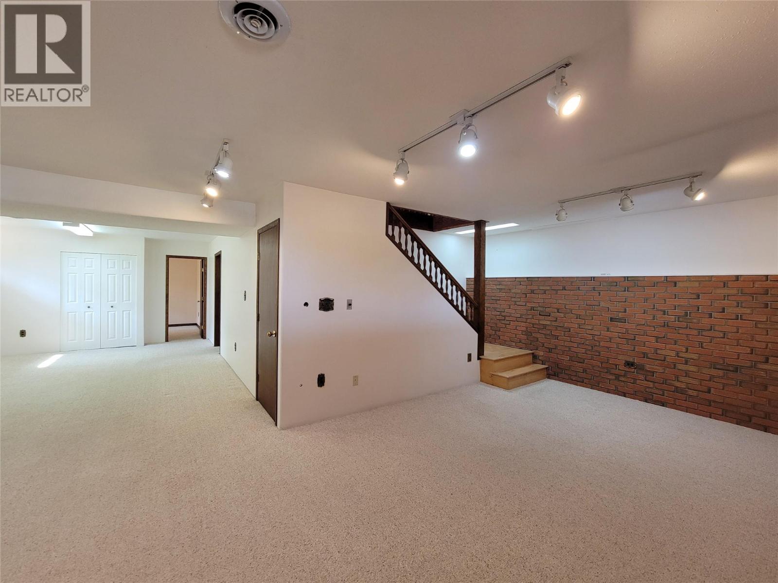 230 12th Avenue, Keremeos, British Columbia  V0X 1N3 - Photo 45 - 10399192