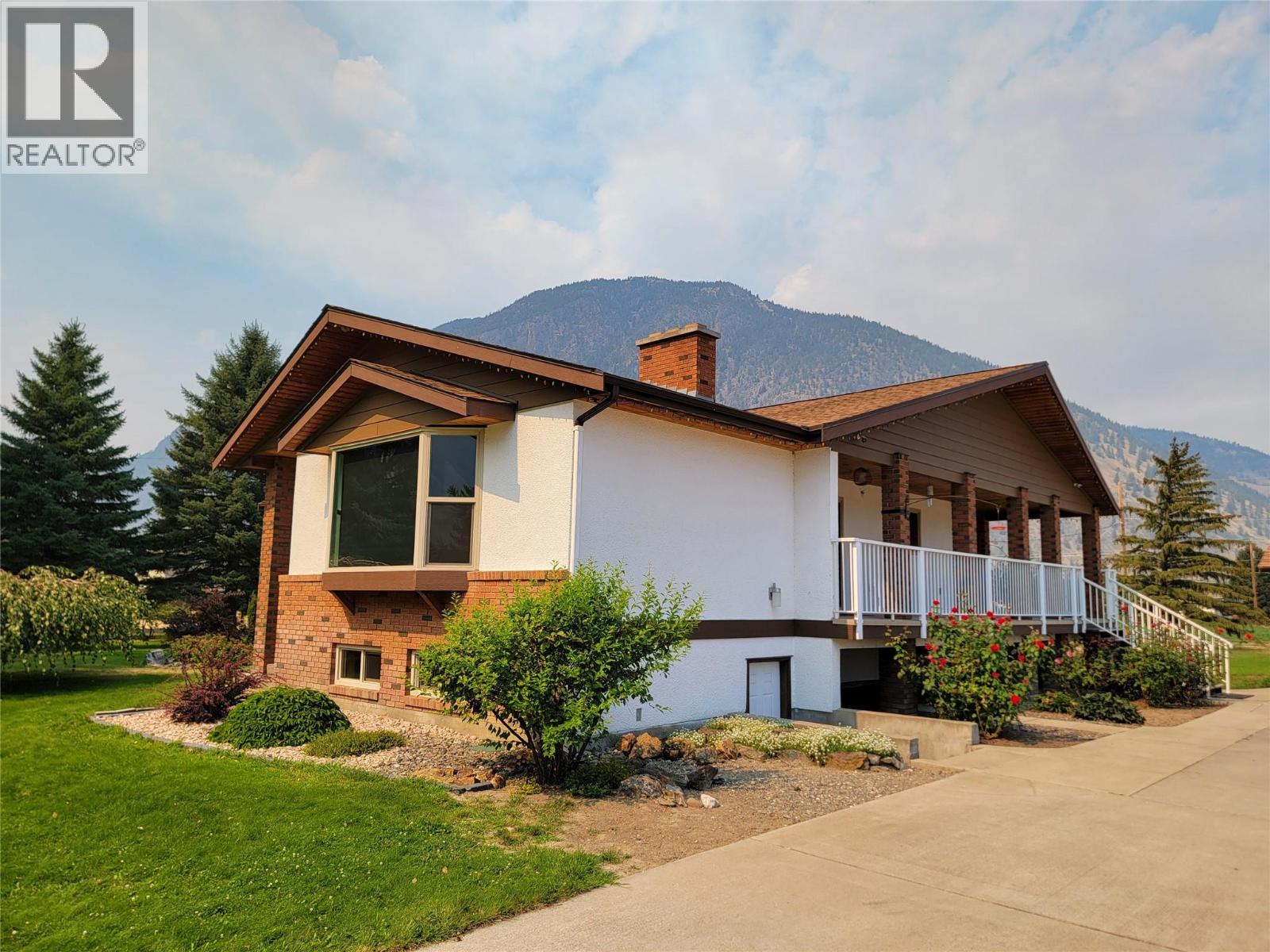 230 12th Avenue, Keremeos, British Columbia  V0X 1N3 - Photo 61 - 10399192