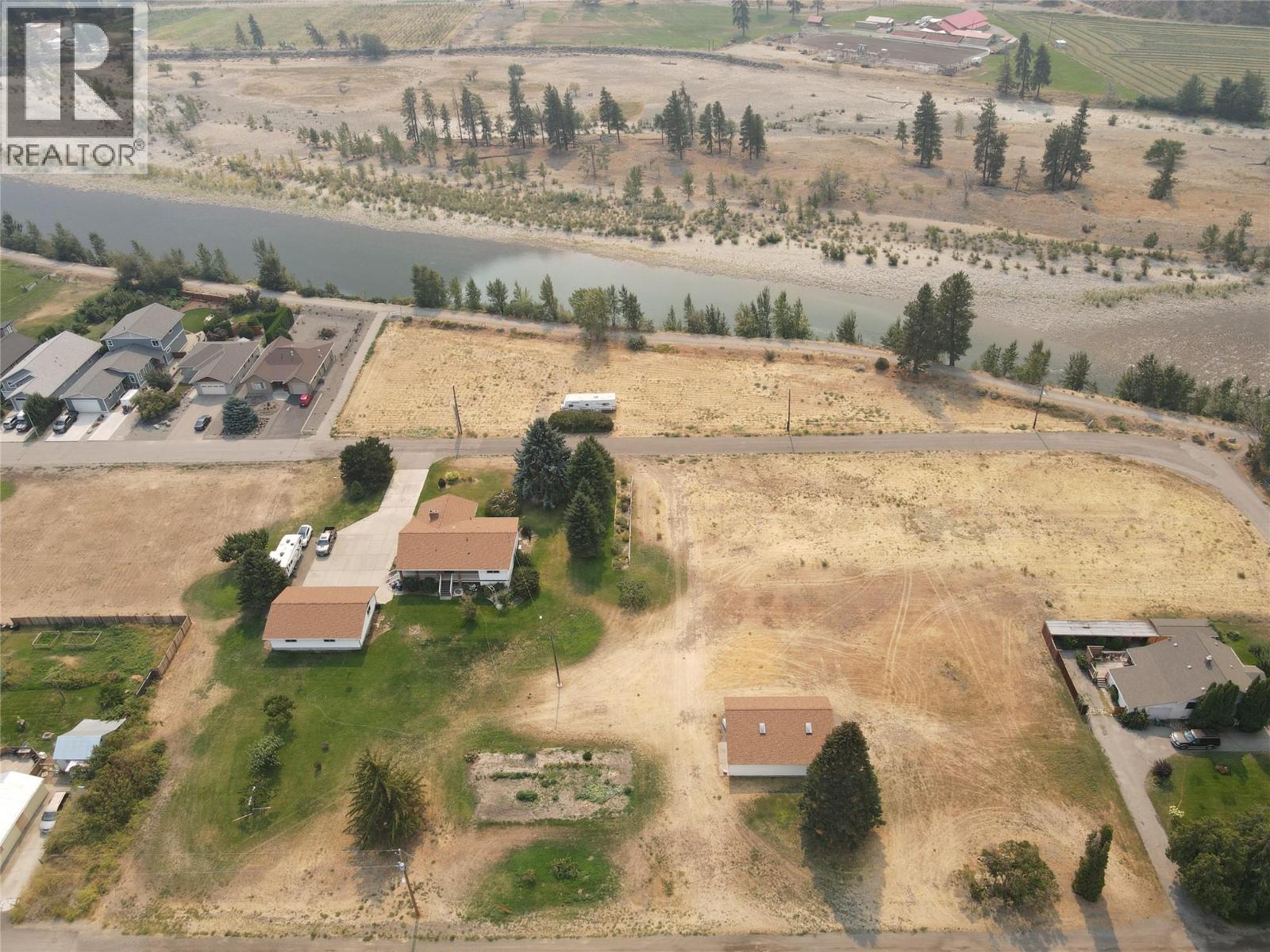 230 12th Avenue, Keremeos, British Columbia  V0X 1N3 - Photo 7 - 10399192