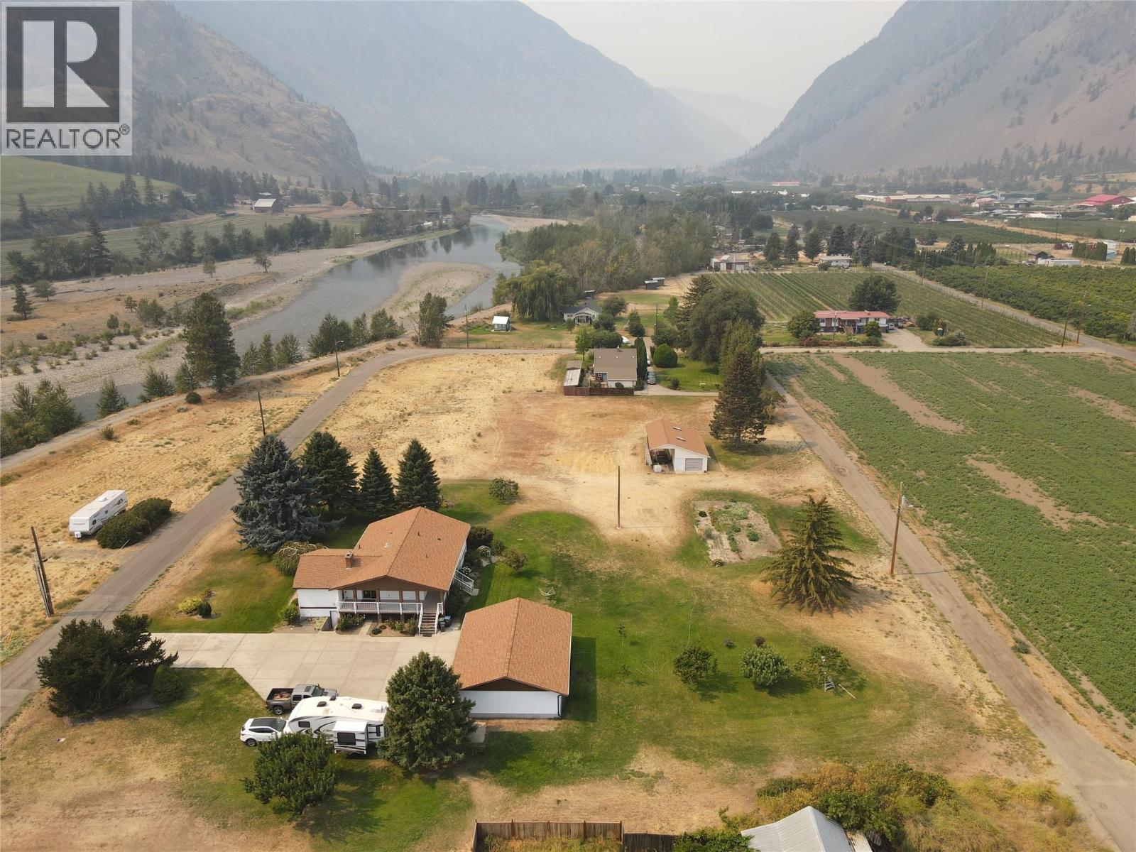 230 12th Avenue, Keremeos, British Columbia  V0X 1N3 - Photo 74 - 10399192