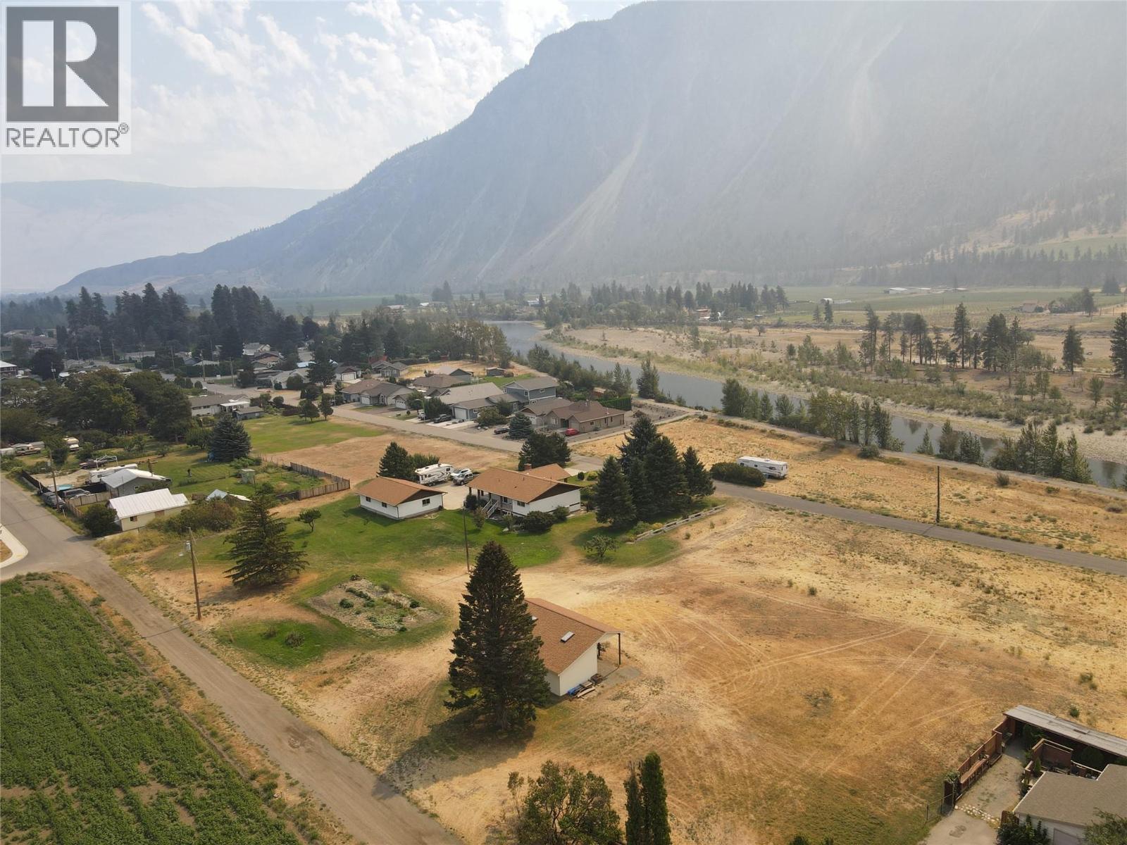230 12th Avenue, Keremeos, British Columbia  V0X 1N3 - Photo 77 - 10399192