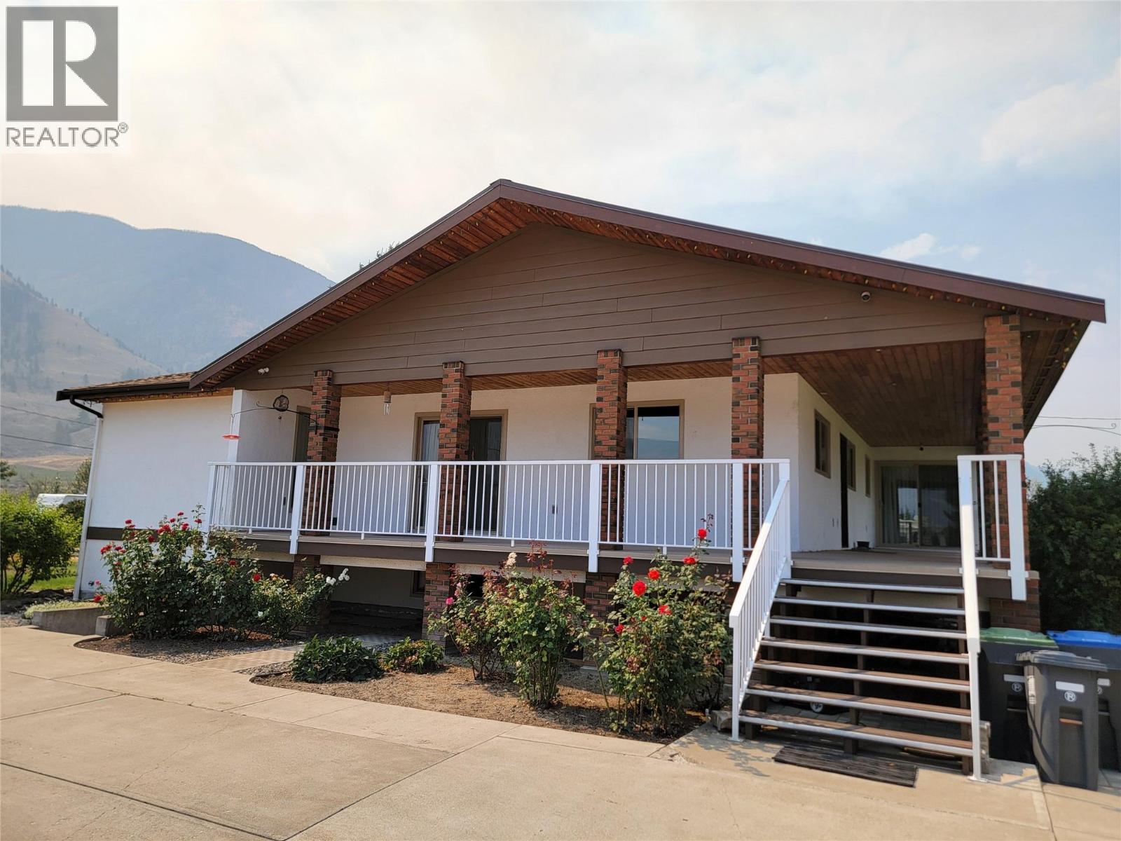 230 12th Avenue, Keremeos, British Columbia  V0X 1N3 - Photo 9 - 10399192
