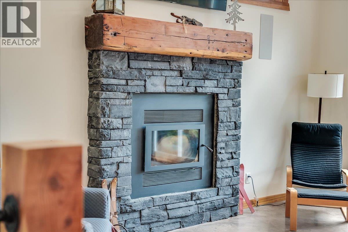 1715a Leroi Avenue, Rossland, British Columbia  V0G 1Y0 - Photo 15 - 10398986
