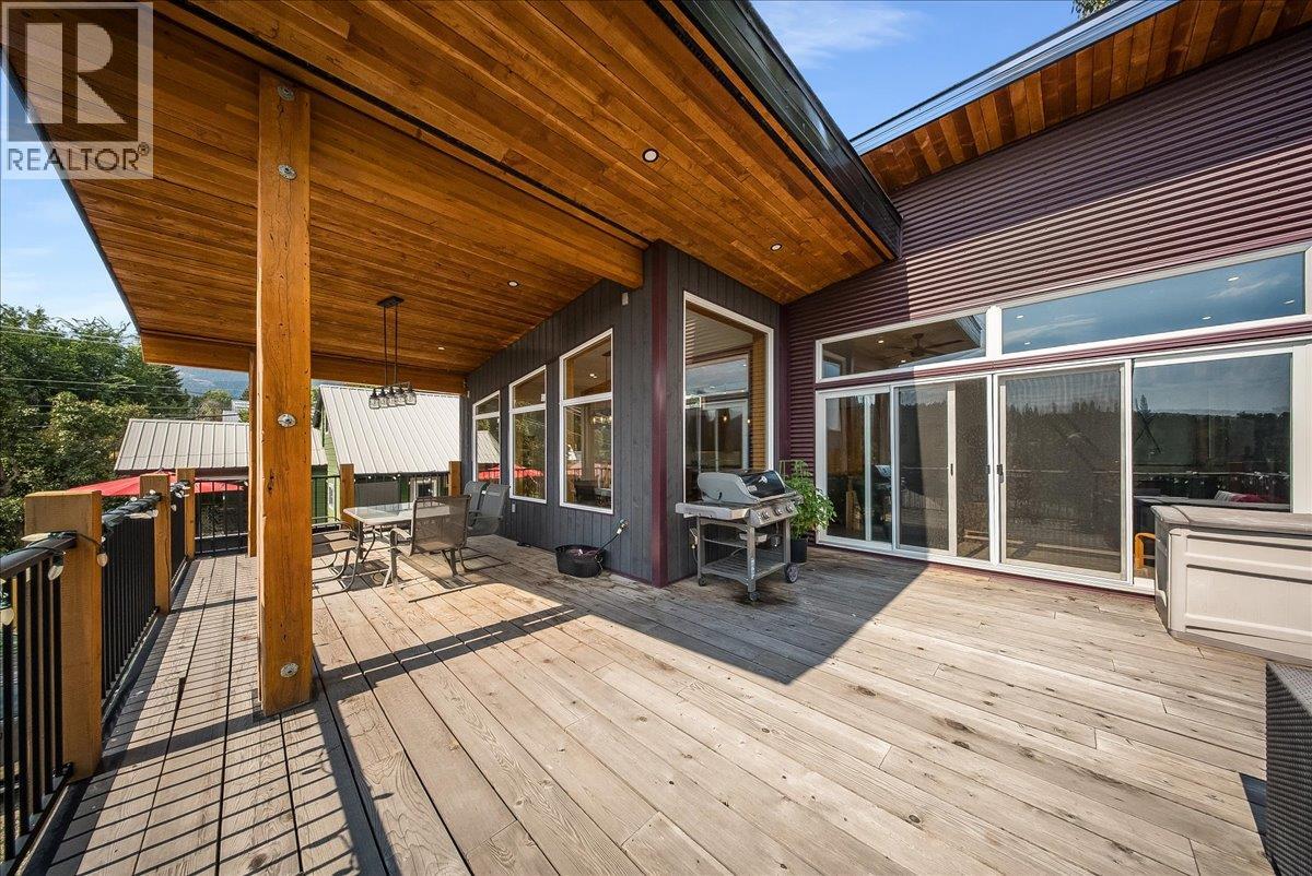 1715a Leroi Avenue, Rossland, British Columbia  V0G 1Y0 - Photo 19 - 10398986