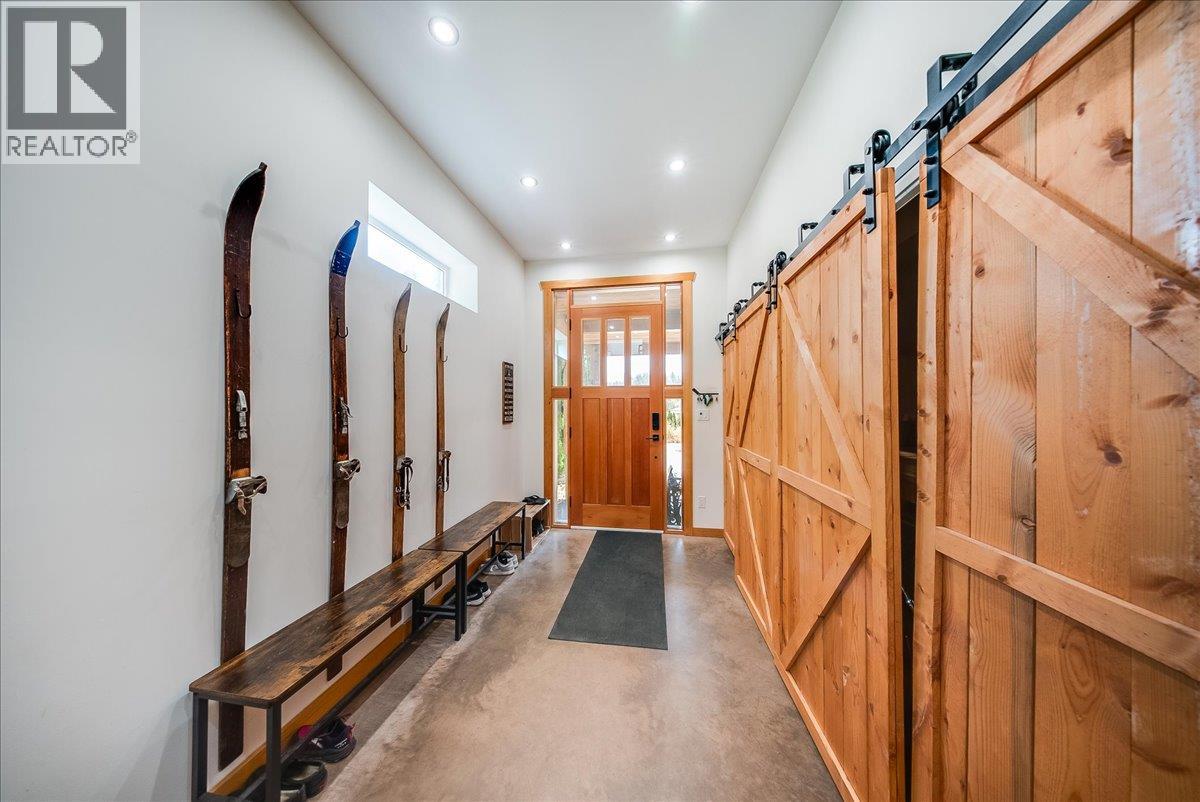 1715a Leroi Avenue, Rossland, British Columbia  V0G 1Y0 - Photo 31 - 10398986