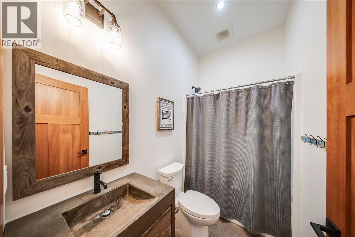 1715a Leroi Avenue, Rossland, British Columbia  V0G 1Y0 - Photo 34 - 10398986