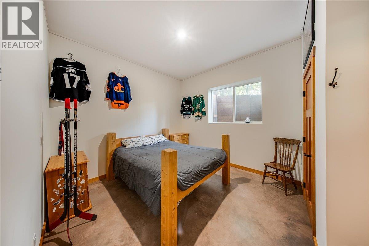 1715a Leroi Avenue, Rossland, British Columbia  V0G 1Y0 - Photo 37 - 10398986