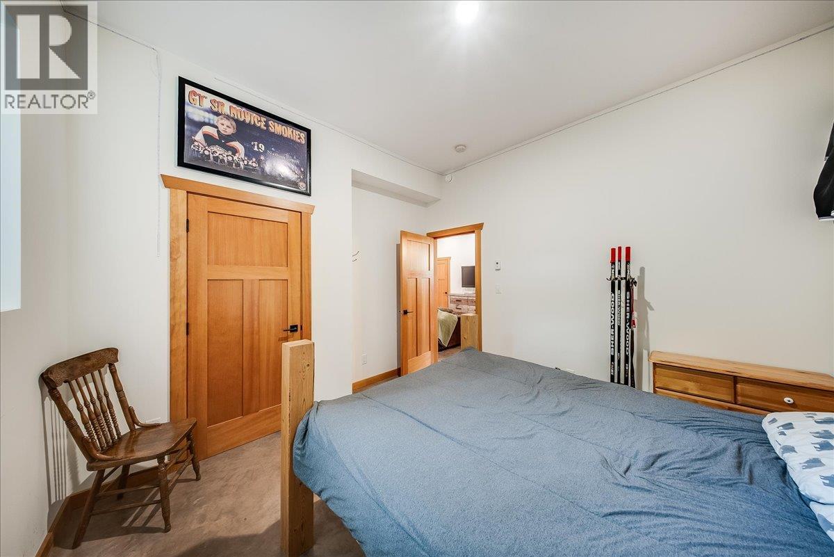 1715a Leroi Avenue, Rossland, British Columbia  V0G 1Y0 - Photo 38 - 10398986