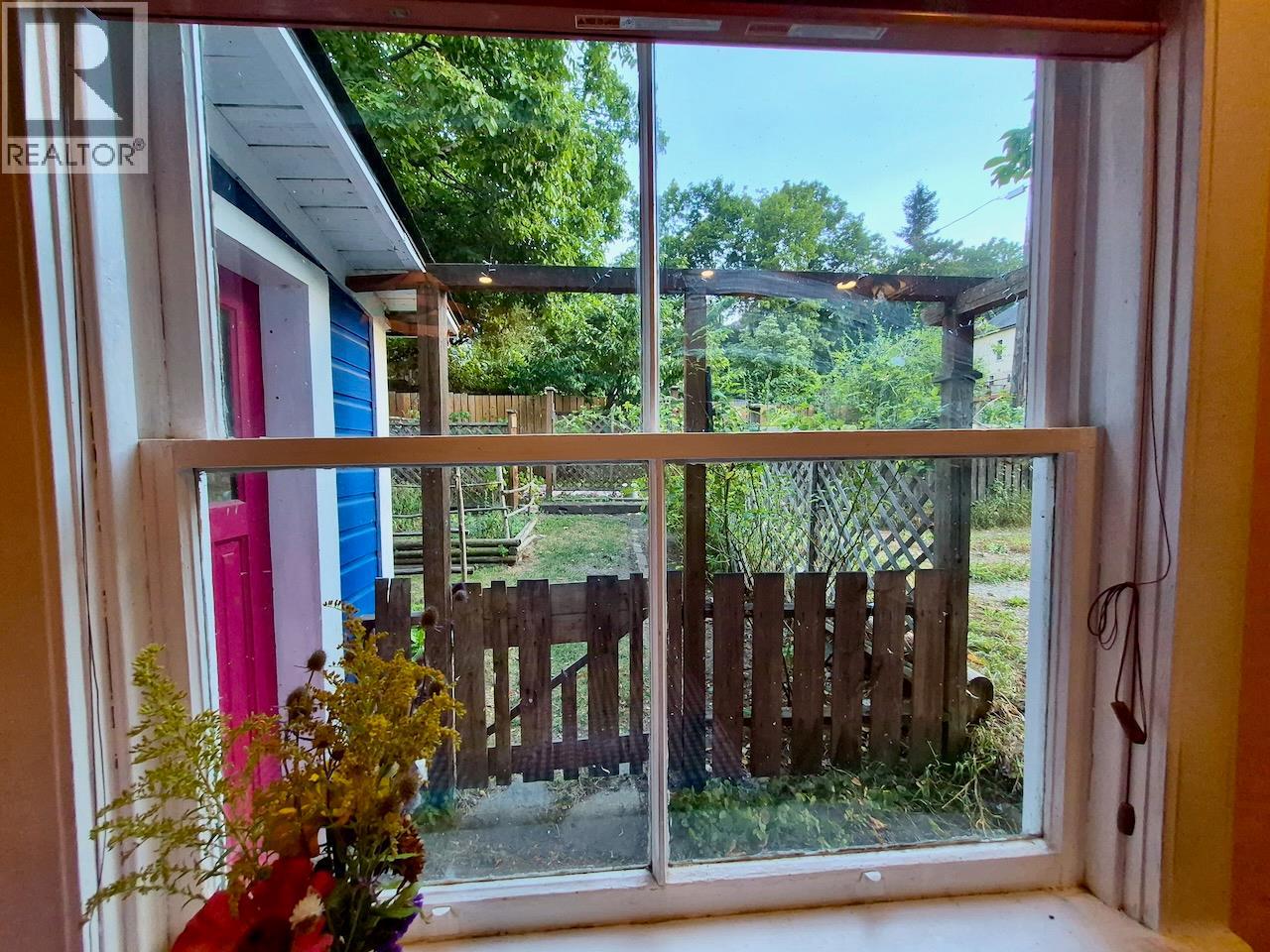 204 Chatham Street, Nelson, British Columbia  V1L 3Y9 - Photo 23 - 10398930