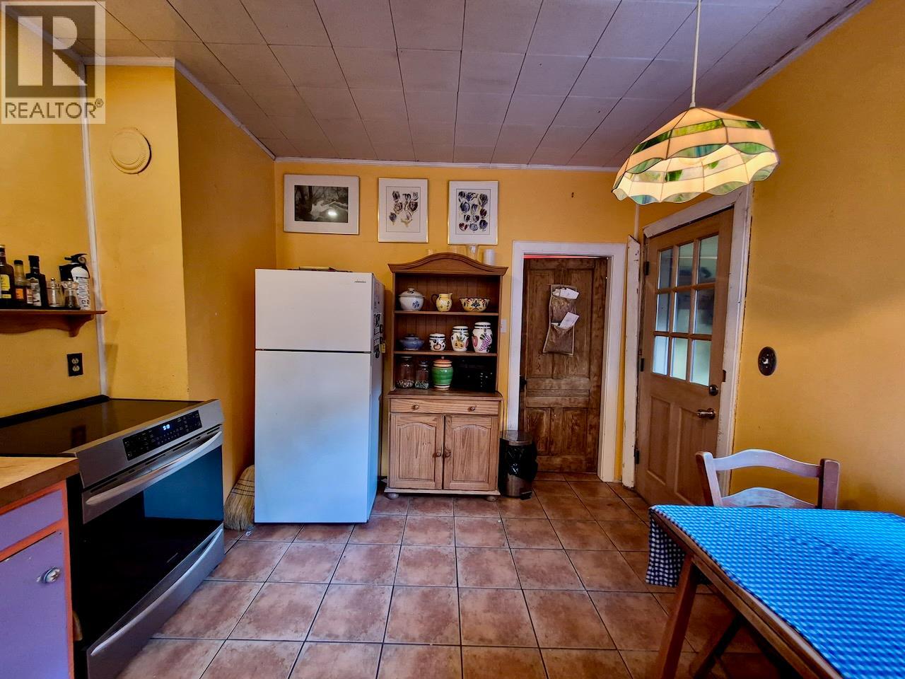 204 Chatham Street, Nelson, British Columbia  V1L 3Y9 - Photo 26 - 10398930