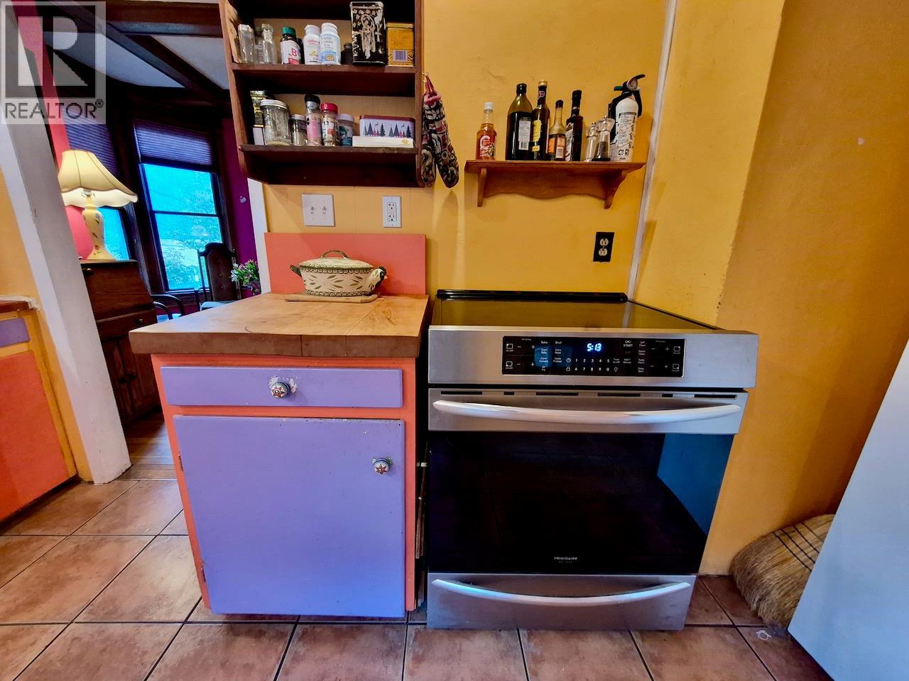 204 Chatham Street, Nelson, British Columbia  V1L 3Y9 - Photo 30 - 10398930