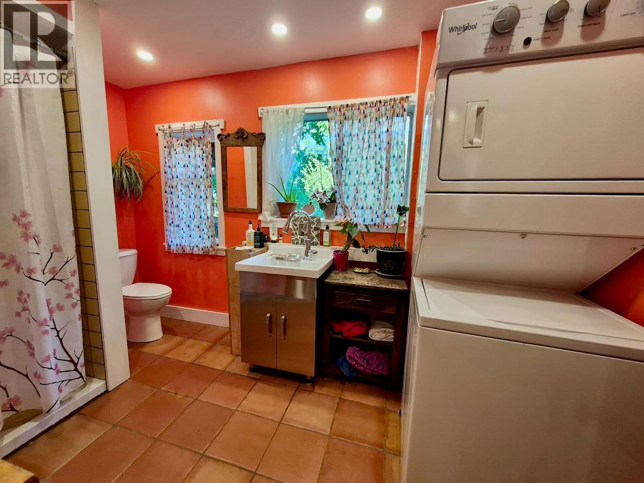 204 Chatham Street, Nelson, British Columbia  V1L 3Y9 - Photo 31 - 10398930