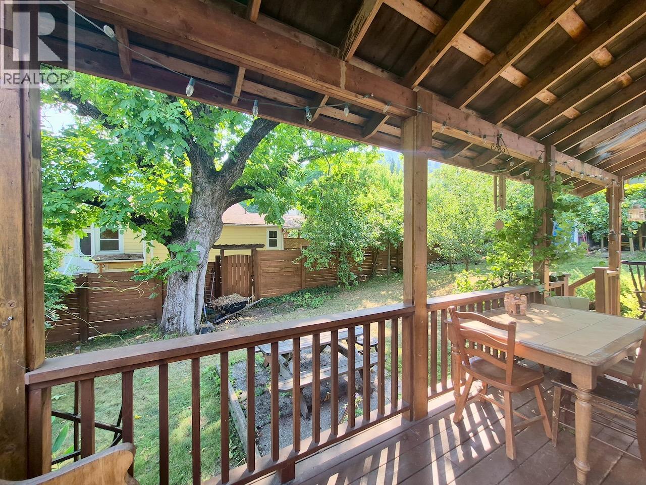 204 Chatham Street, Nelson, British Columbia  V1L 3Y9 - Photo 42 - 10398930