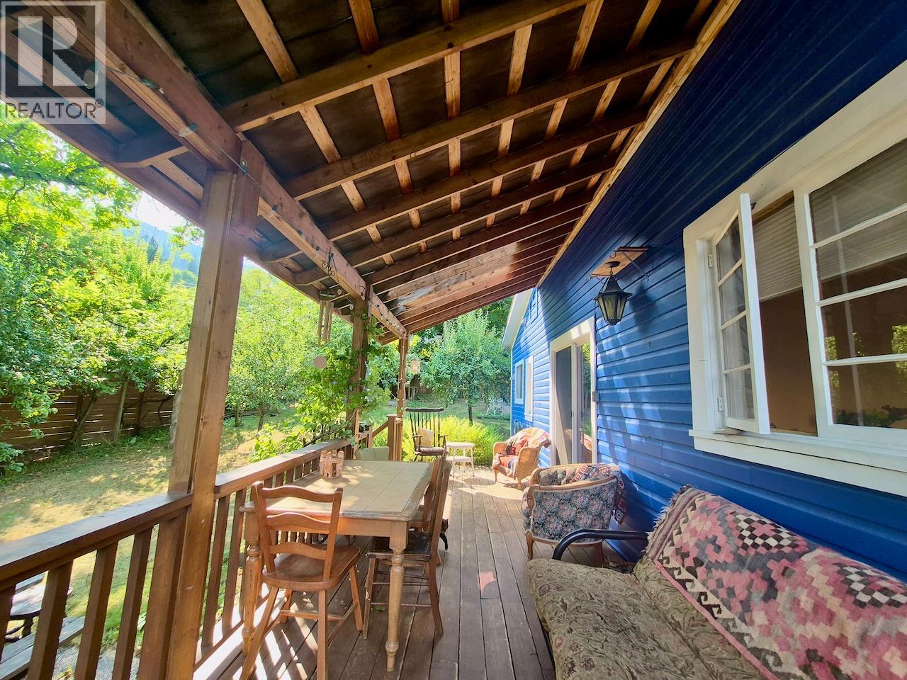 204 Chatham Street, Nelson, British Columbia  V1L 3Y9 - Photo 43 - 10398930